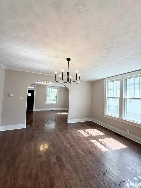 2111 Pine St, Murphysboro, IL 62966 photo 9