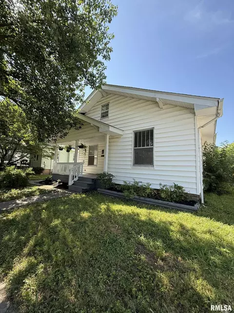 2111 Pine St, Murphysboro, IL 62966 photo 3