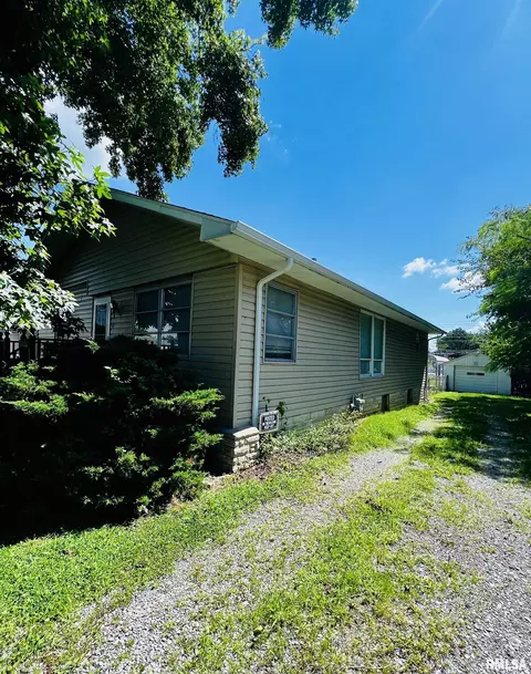 104 S 8th St, Herrin, IL 62948 photo 7