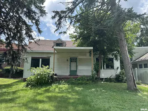 2430 Vermont St, Quincy, IL 62301