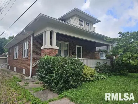 1516 Ohio St, Quincy, IL 62301