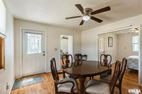 1011 25th St, Moline, IL 61265 photo 9