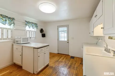 1011 25th St, Moline, IL 61265 photo 15