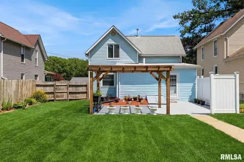 1011 25th St, Moline, IL 61265 photo 3