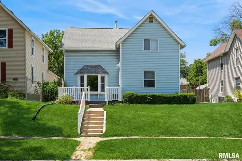 1011 25th St, Moline, IL 61265