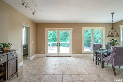 1115 27th St, Moline, IL 61265 photo 14