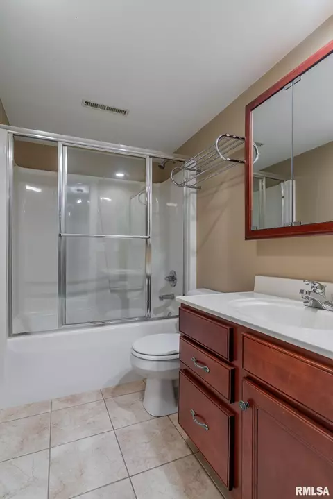1115 27th St, Moline, IL 61265 photo 34