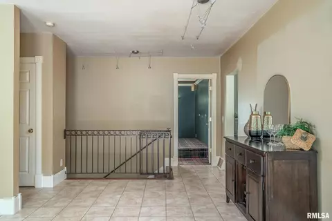 1115 27th St, Moline, IL 61265 photo 13