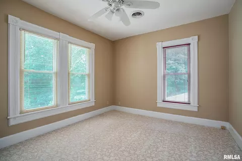 1115 27th St, Moline, IL 61265 photo 25
