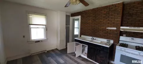 1307 13th St, Viola, IL 61486 photo 8