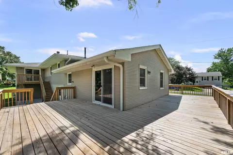 1206 14th St, Viola, IL 61486 photo 5