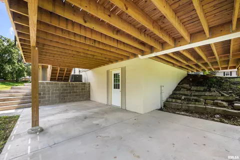 1206 14th St, Viola, IL 61486 photo 44