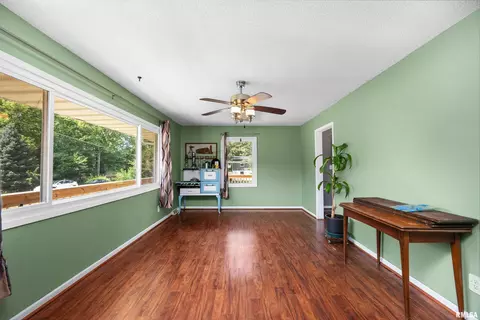 1206 14th St, Viola, IL 61486 photo 6