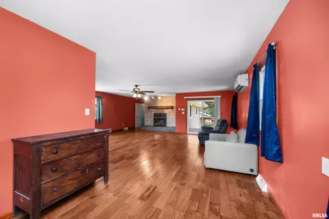 1206 14th St, Viola, IL 61486 photo 20