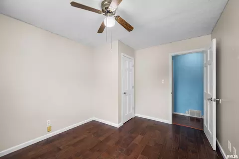 1206 14th St, Viola, IL 61486 photo 27