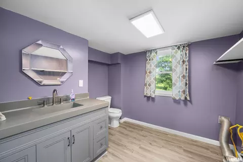 1206 14th St, Viola, IL 61486 photo 32