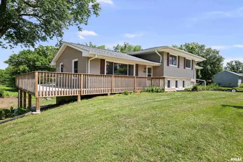 1206 14th St, Viola, IL 61486 photo 3