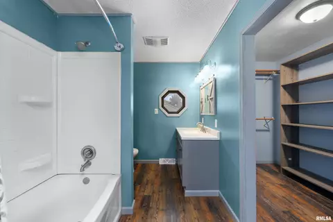 1206 14th St, Viola, IL 61486 photo 22