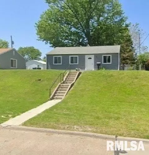 965 41st St, Moline, IL 61265 photo 2