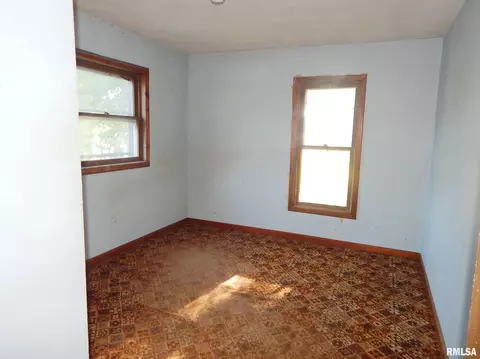 305 N Main St, Chadwick, IL 61014 photo 16