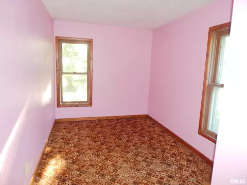 305 N Main St, Chadwick, IL 61014 photo 15