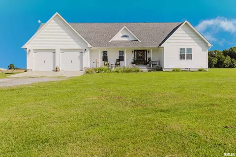 16459 Becker Rd, Johnston City, IL 62951