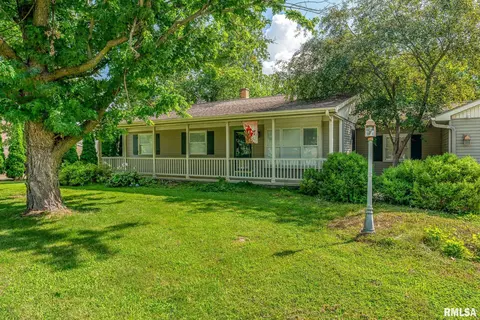 9001 Knoxville Rd, Milan, IL 61264