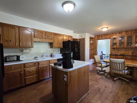 801 14th Ave, Fulton, IL 61252 photo 3