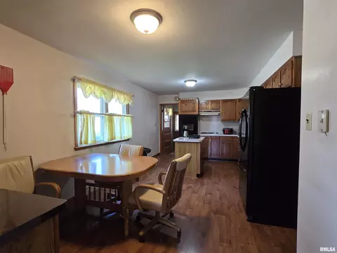 801 14th Ave, Fulton, IL 61252 photo 4
