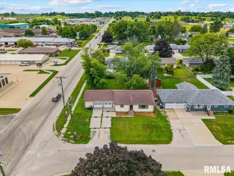 624 E Chestnut St, Geneseo, IL 61254 photo 32