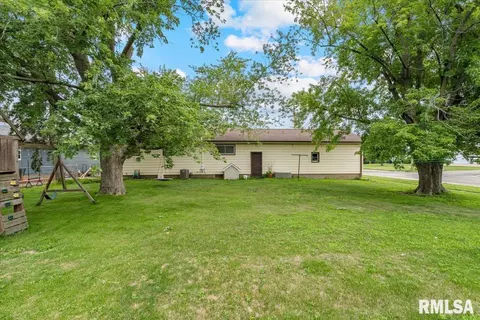624 E Chestnut St, Geneseo, IL 61254 photo 27