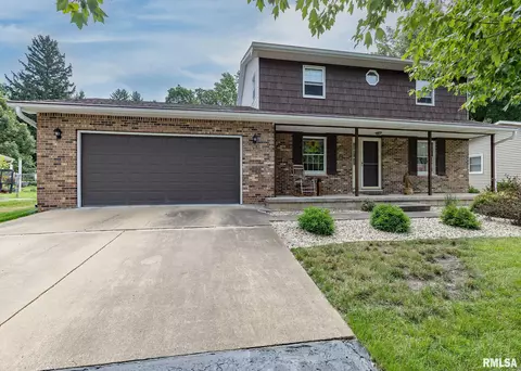445 Bandy Ave, Galesburg, IL 61401