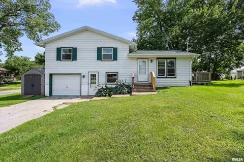 13810 W 136th Ave, Taylor Ridge, IL 61284