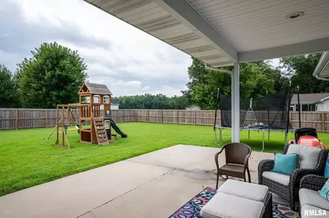 2302 Maria Dr, Herrin, IL 62948 photo 28