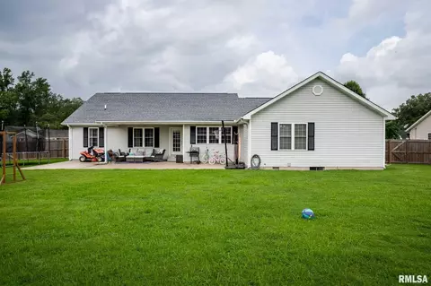 2302 Maria Dr, Herrin, IL 62948 photo 27