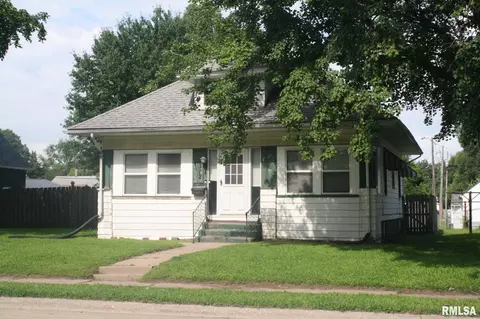 2312 9th St, Rock Island, IL 61201