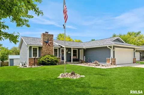1511 W 48th St, Davenport, IA 52806
