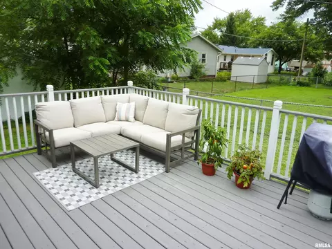 212 W Spring St, Eldridge, IA 52748 photo 19