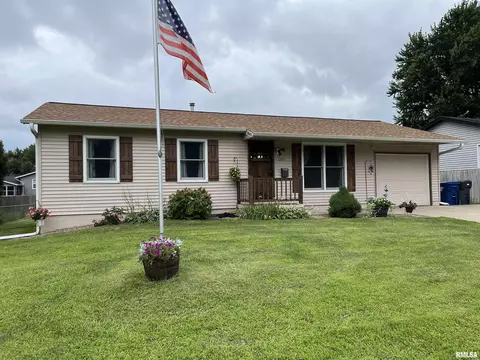 2319 12th Ave S, Clinton, IA 52732