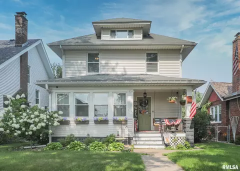 2131 15th Street A, Moline, IL 61265