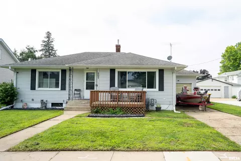 507 W Quarry St, Maquoketa, IA 52060