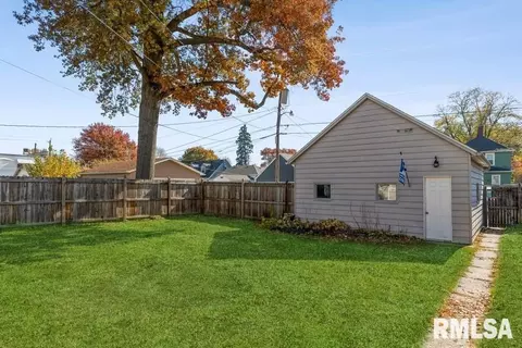 2418 18th Avenue A, Moline, IL 61265 photo 2
