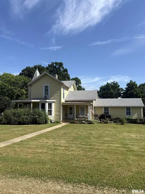 440 S Main St, Sheffield, IL 61361