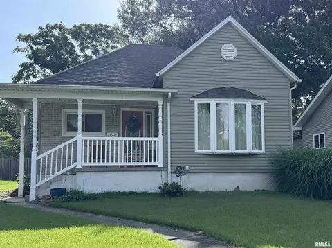 912 N 13th St, Herrin, IL 62948 photo 2