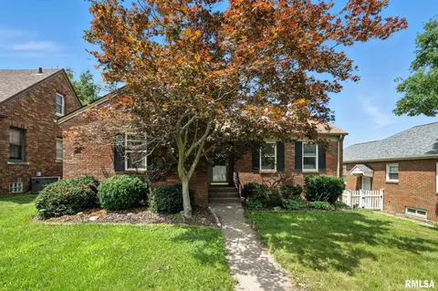 2508 Gaines St, Davenport, IA 52804