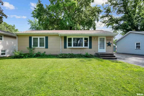 510 13th Avenue A, Silvis, IL 61282