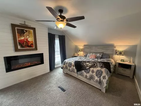 203 W North St, Morrison, IL 61270 photo 10