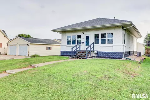 513 21st Ave, Fulton, IL 61252