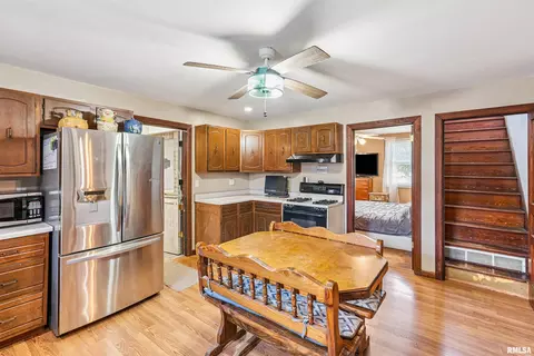705 5th St, Lowden, IA 52255 photo 11