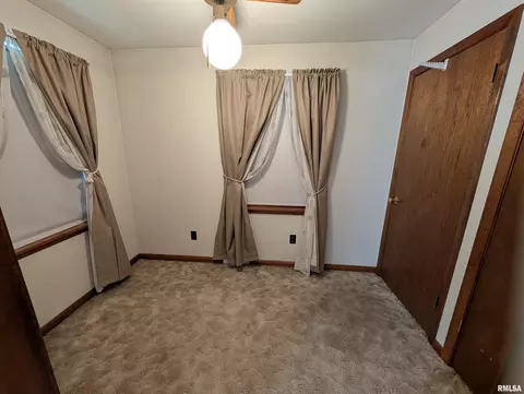 603 N Logan St, Marion, IL 62959 photo 25